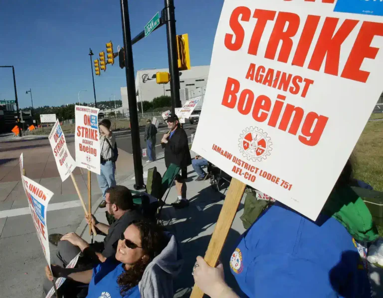 Boeing reports $11.8 billion loss in 2024 due to production disruptions, worker strike, and 737 Max safety concerns